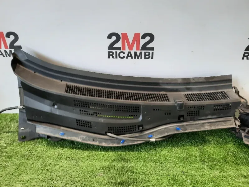 Griglia Copertura Cunetta Acqua DX BJS7507R0A Mazda 3 III 2016