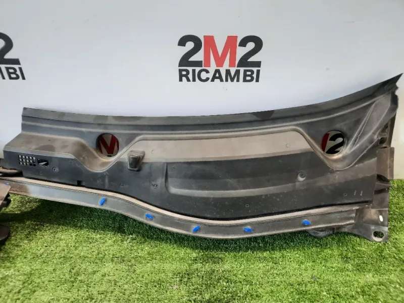 Griglia Copertura Cunetta Acqua DX BJS7507R0A Mazda 3 III 2016