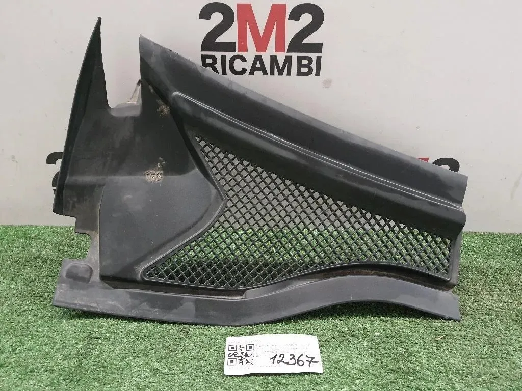 Griglia Copertura Cunetta Acqua DX A2468350600 Mercedes Classe B W246 2012