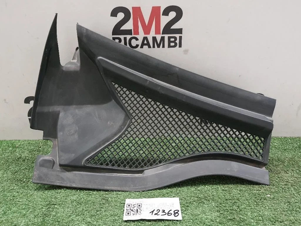 Griglia Copertura Cunetta Acqua DX A2468350600 DX Mercedes Classe B W246 2012