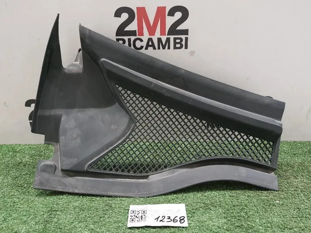 Griglia Copertura Cunetta Acqua DX A2468350600 DX Mercedes Classe B W246 2012