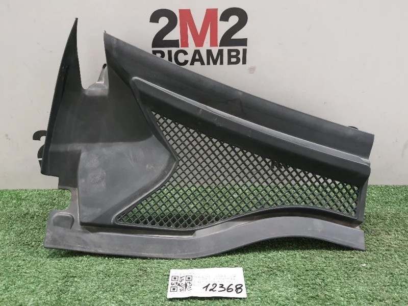 Griglia Copertura Cunetta Acqua DX A2468350600 DX Mercedes Classe B W246 2012