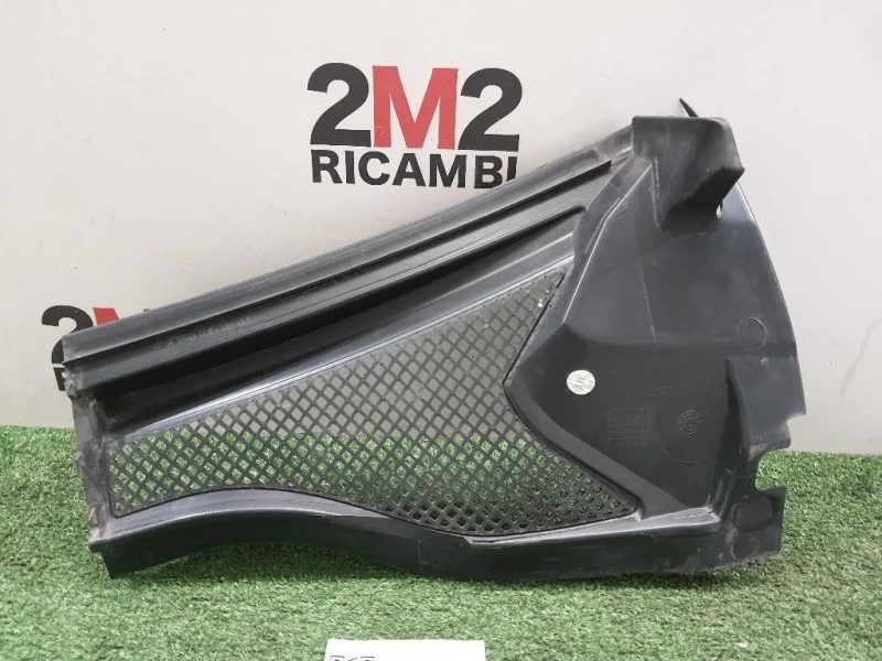 Griglia Copertura Cunetta Acqua DX A2468350600 DX Mercedes Classe B W246 2012