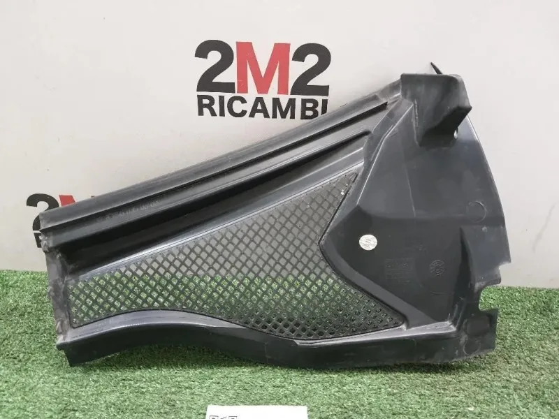 Griglia Copertura Cunetta Acqua DX A2468350600 DX Mercedes Classe B W246 2012