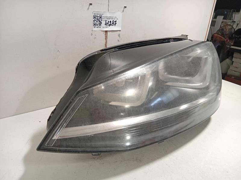 Proiettore ANT SX 5G2941031 DANNO IN FOTO Volkswagen GOLF VII 2017