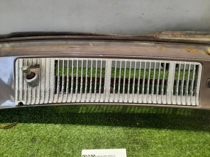 Griglia Copertura Cunetta Acqua SX SX Lancia 2000