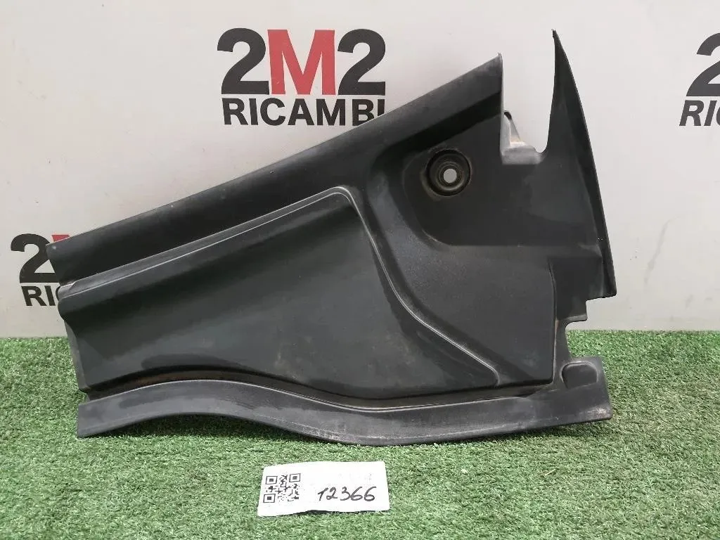 Griglia Copertura Cunetta Acqua SX A2468300700 SX Mercedes Classe B W246 2012