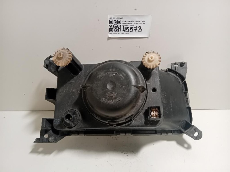 Proiettore ANT SX 301133467 Volkswagen Passat III 1994