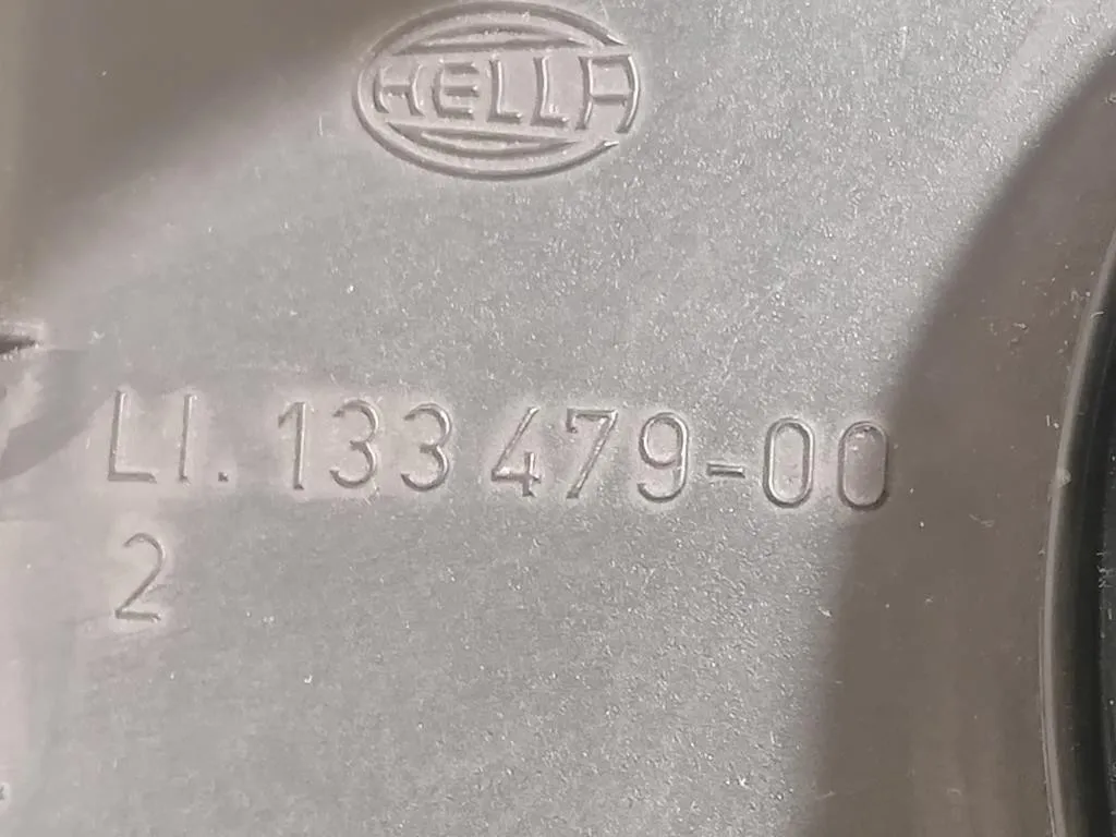 Proiettore ANT SX 13347900 Volkswagen Passat III 1994