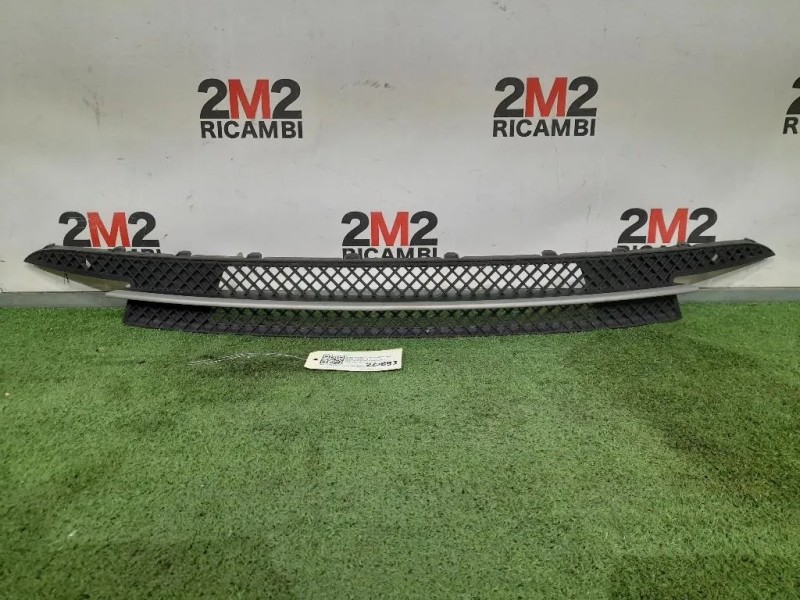 Griglia DI Ventilazione Paraurti ANT 511179068090 Bmw Serie 1 E87 Berlina 2005