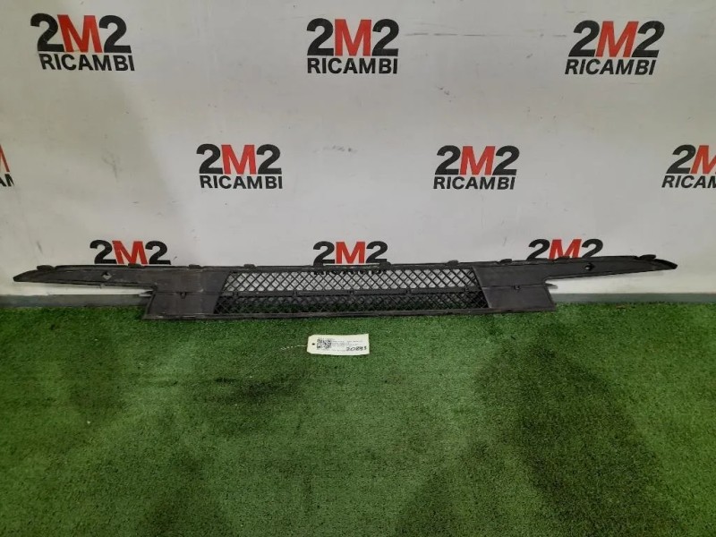 Griglia DI Ventilazione Paraurti ANT 511179068090 Bmw Serie 1 E87 Berlina 2005