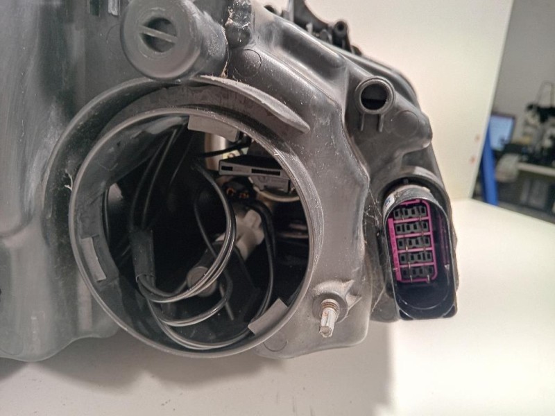 Proiettore ANT SX 6R2 941 007 F Volkswagen POLO V 2006