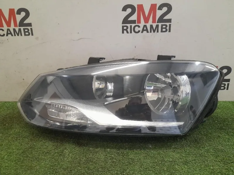 Proiettore ANT SX 6R1941007F Volkswagen POLO VI 2009