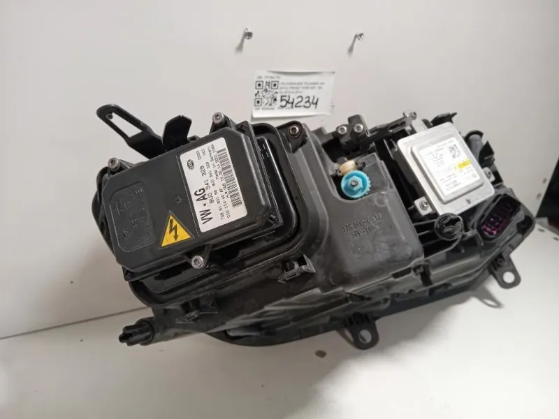 Proiettore ANT SX 7P1941751 Volkswagen Touareg III 2010