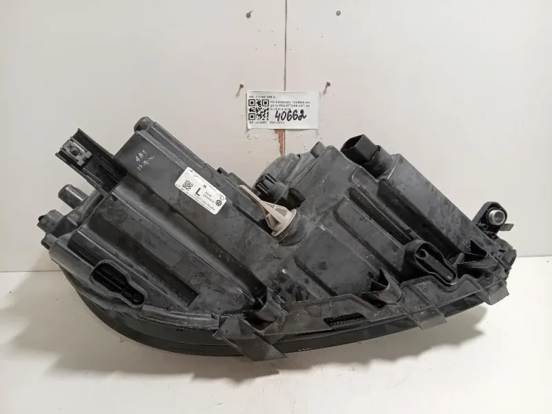 Proiettore ANT SX 1T1 941 005 H Volkswagen Touran III 2010