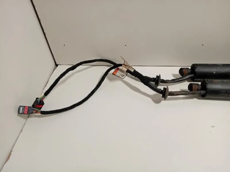 Ammortizzatore POST DX HK83-70354-AAHK83-70354-AA DX+SX Jaguar F-pace 2015