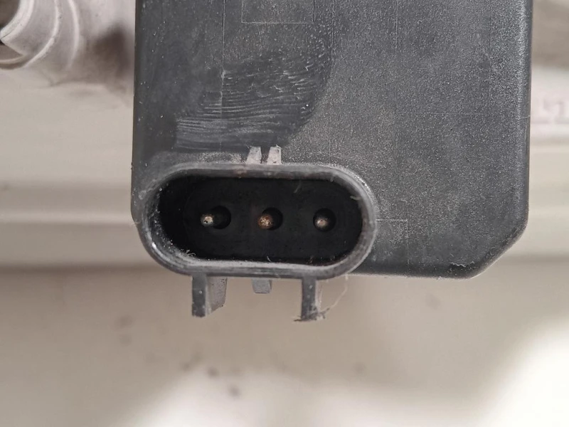 Proiettore ANT SX 1AG 007 861-33 Volvo V40 I 1996