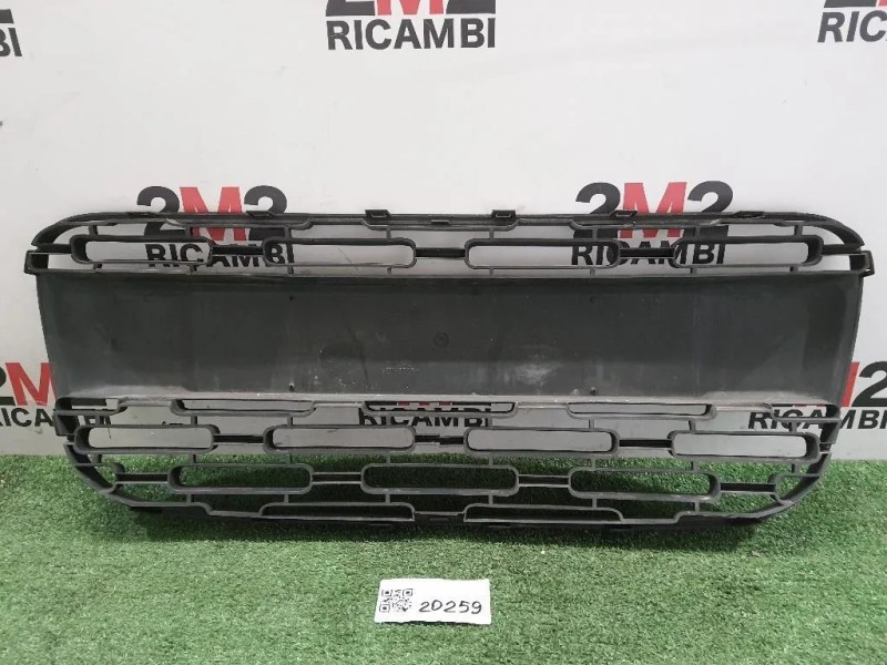Griglia DI Ventilazione Paraurti ANT 735520672 Fiat Panda III 2012
