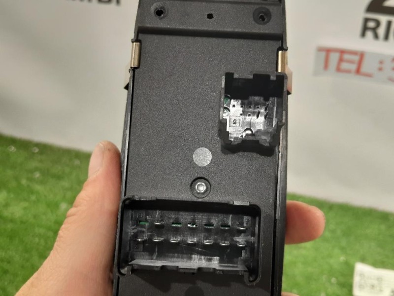 Pulsante Comando Multifunzione SX 04602 534AE PULSANTE ALZACRISTALE ANT SX Fiat Freemont 2011