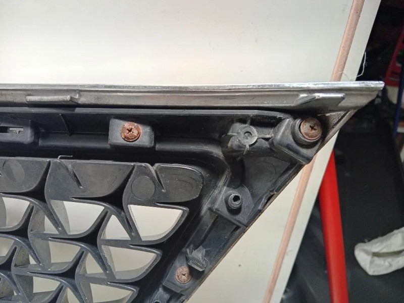 Griglia DI Ventilazione Paraurti ANT 865613U000 Kia Sportage III 2010