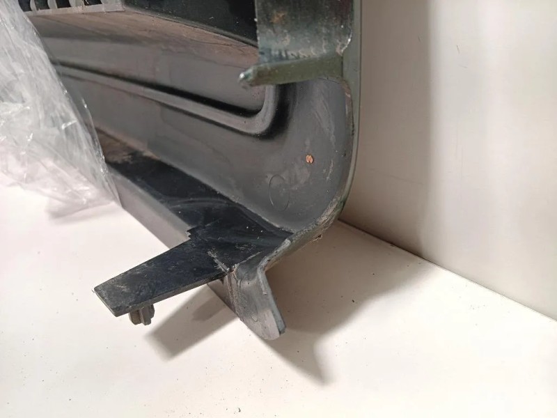 Griglia DI Ventilazione Paraurti ANT AWR3633PCM Land Rover Discovery II 1999