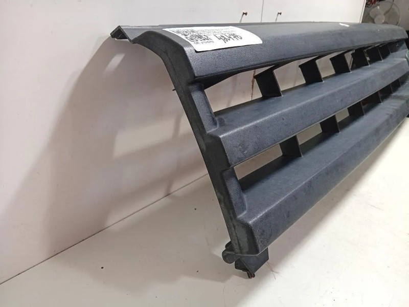 Griglia DI Ventilazione Paraurti ANT 000210PMA Land Rover Discovery II 1999