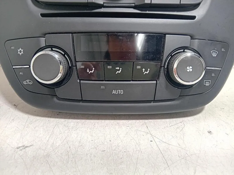 Pulsanti Comando Multifunzione 13273095 Opel Insignia A 2009