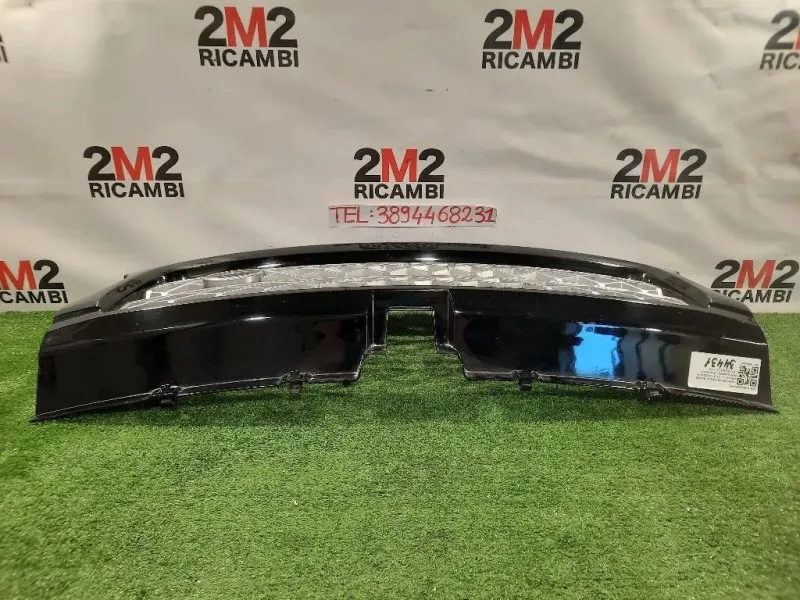 Griglia DI Ventilazione Paraurti ANT AH32-8138-AW Land Rover Range Rover Sport II 2009