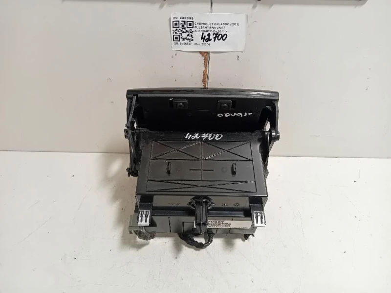 Pulsantiera Unità Autoradio 95020069 Chevrolet Orlando 2011