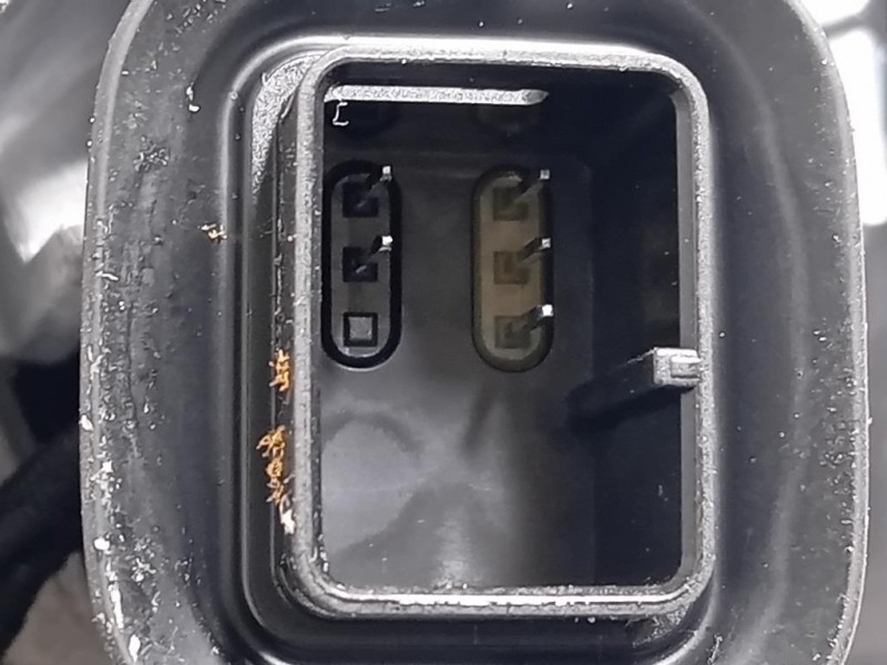 Griglia DI Ventilazione Paraurti ANT MIN1177134 Mitsubishi Pajero III 2000