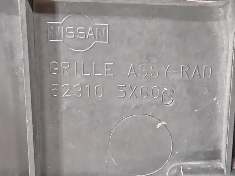 Griglia DI Ventilazione Paraurti ANT 623115X00B Nissan Navara 2005