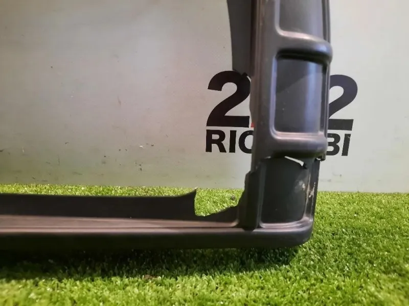 Griglia DI Ventilazione Paraurti ANT 62310G9601 Nissan Patrol GR I 1988