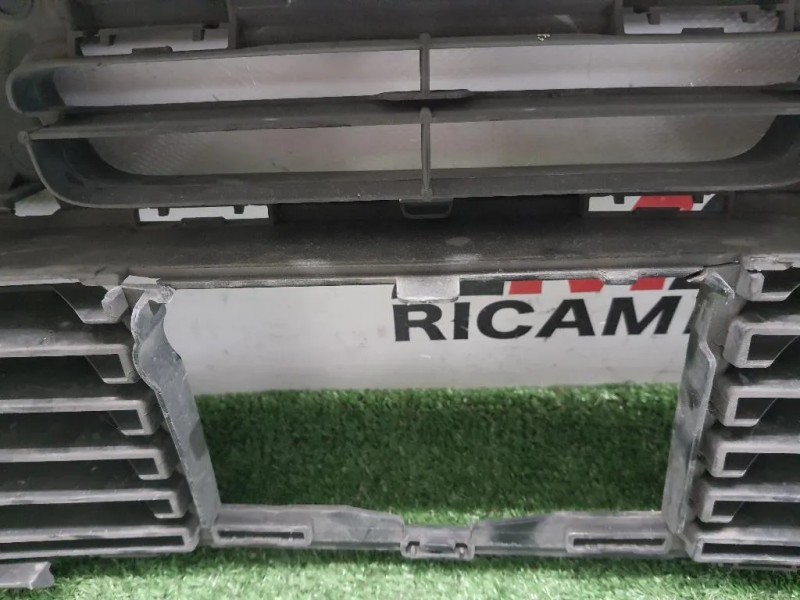 Griglia DI Ventilazione Paraurti ANT 9811665777 Peugeot 3008 II 2016