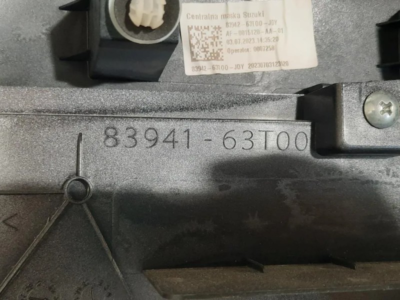 Griglia DI Ventilazione Paraurti ANT 83941-63T00 SX4 S-CROSS Suzuki SX4 S-cross 2016 Griglia DI Ventilazione Paraurti ANT 83941-63T00 SX4 S-CROSS Suzuki SX4 S-cross 2016