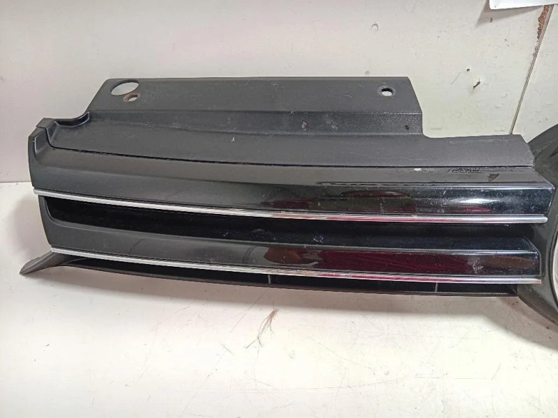 Griglia DI Ventilazione Paraurti ANT 5K0 853 653 5K0853653 Volkswagen GOLF VI 2009