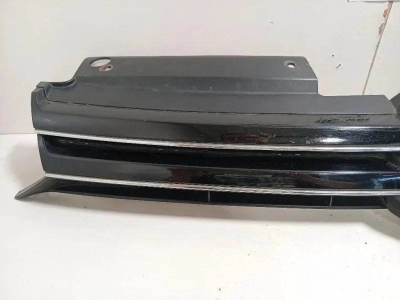 Griglia DI Ventilazione Paraurti ANT 5K0 853 658 Volkswagen GOLF VI 2009