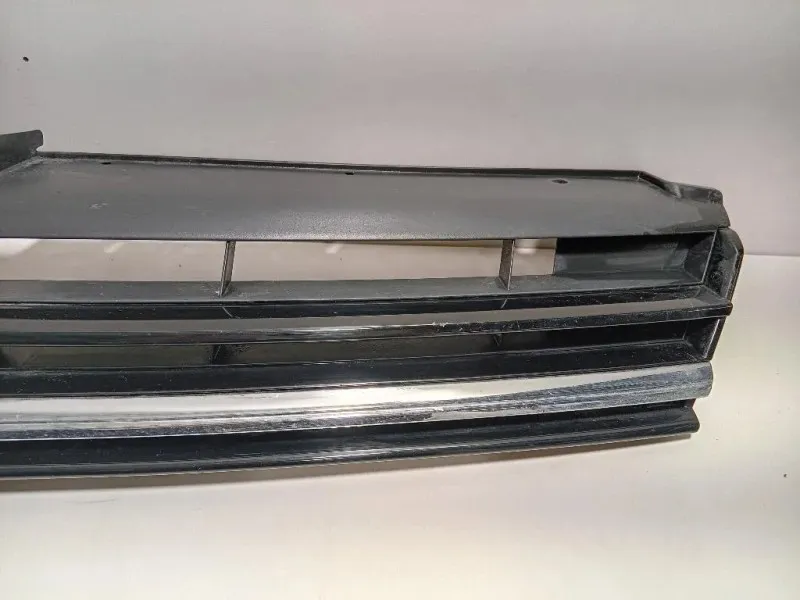 Griglia DI Ventilazione Paraurti ANT 5G0853653C Volkswagen GOLF VII 2013