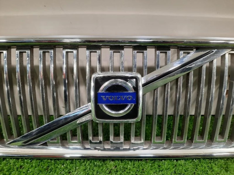 Griglia DI Ventilazione Paraurti ANT 08678556 Volvo V50 2004