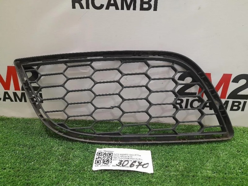 Griglia DI Ventilazione Paraurti ANT DX GRIGLIA ANT DX GIULIETTA 156085891 Alfa Romeo Giulietta 2010