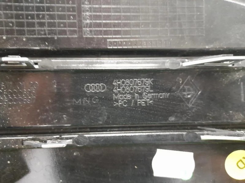 Griglia DI Ventilazione Paraurti ANT SX 4H0807679K SX Audi A8 4H 2010