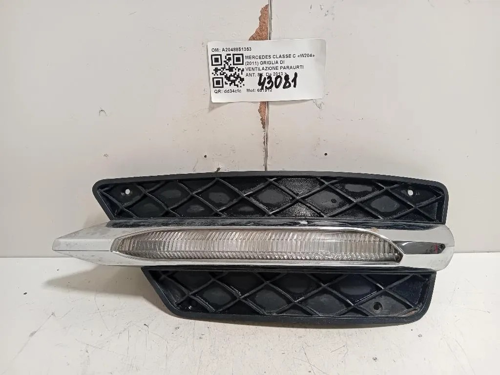 Griglia DI Ventilazione Paraurti ANT SX A2048851353 Mercedes Classe C W204 2011