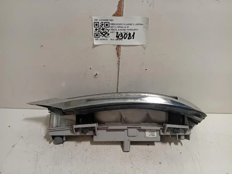 Griglia DI Ventilazione Paraurti ANT SX A2048851353 Mercedes Classe C W204 2011