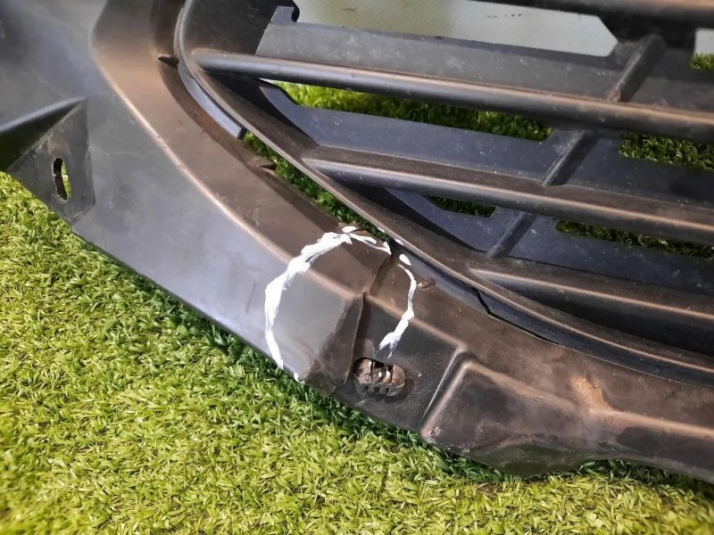 Griglia DI Ventilazione Paraurti ANT SX 9810870377 ANT SX Peugeot 3008 II 2016