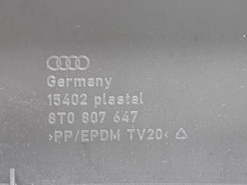 Griglia DI Ventilazione Paraurti INF ANT 8T0 807 647 Audi A5 8T3 2008