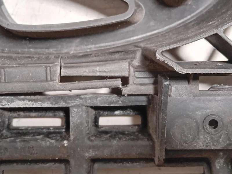 Griglia DI Ventilazione Paraurti INF ANT 86351-1K000 Hyundai IX20 2015