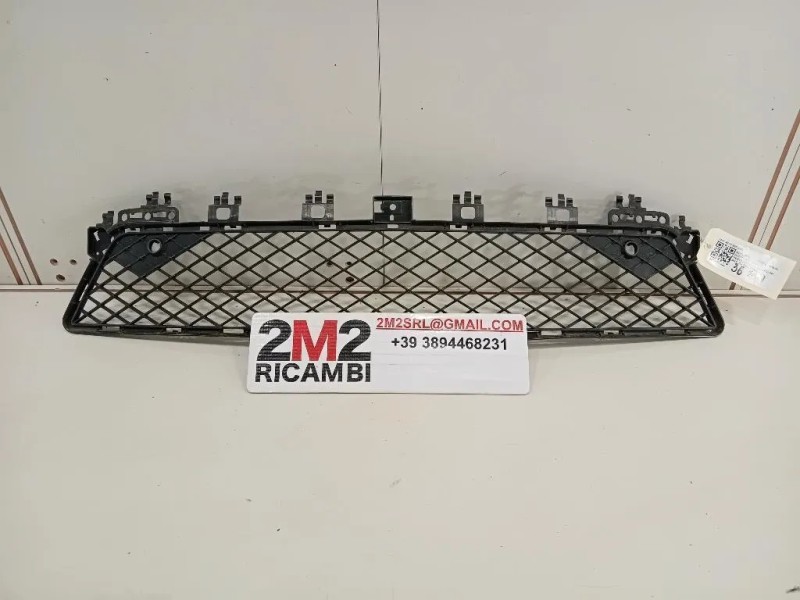 Griglia DI Ventilazione Paraurti INF ANT A2048850853 Mercedes Classe C W204 2011