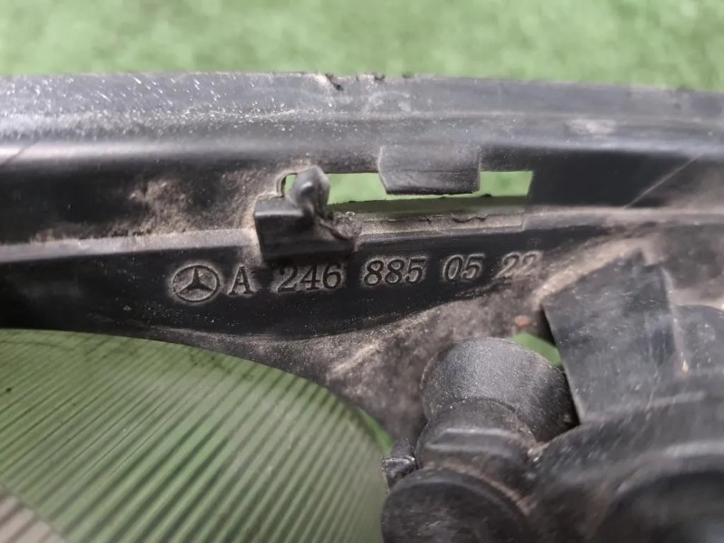 Griglia DI Ventilazione Paraurti INF ANT DX A2468850522 ANT DX Mercedes Classe B W246 2012