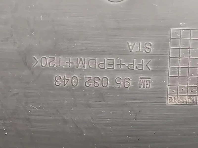 Griglia DI Ventilazione Paraurti INT ANT 95032043 Chevrolet Orlando 2011