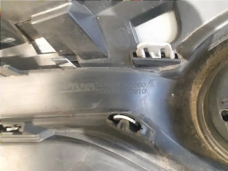 Griglia DI Ventilazione Paraurti SUP ANT 53101-0D660 Toyota Yaris IV 2012