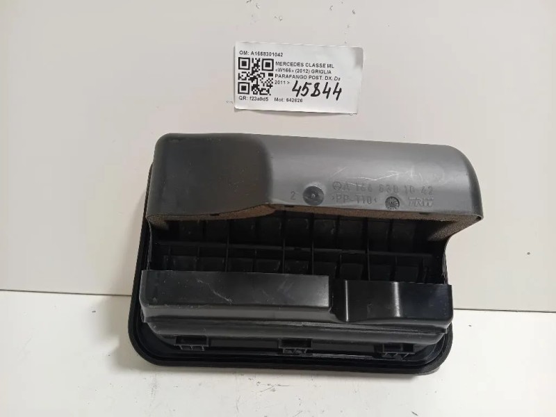 Griglia Parafango POST DX A1668301042 Mercedes Classe ML W166 2012